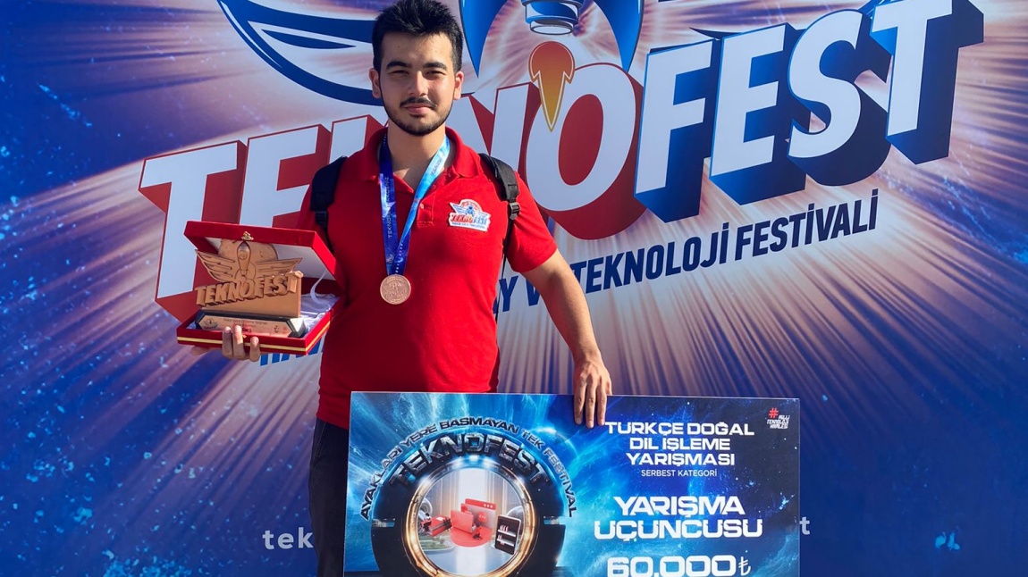 İlhan Emre Çolakgil Teknofest Doğal Dil İşleme Yarışmasında Üçüncü Oldu